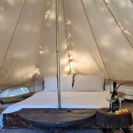 Megic Garden Bell Tent Campo de lujo *