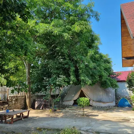 Megic Garden Bell Tent Campo de lujo Vama Veche