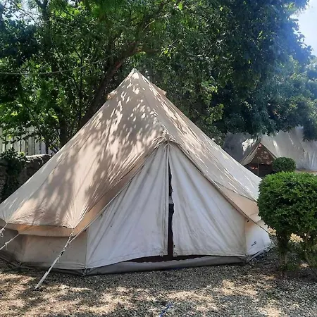 Megic Garden Bell Tent Campo de lujo